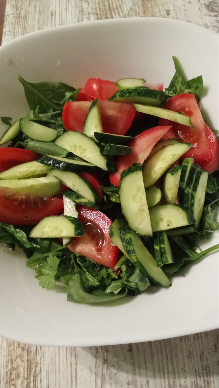 Eating healthy, right from the (landlords) garden (Tashara).