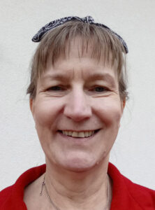 Trying out new make-up and hair-stuff.